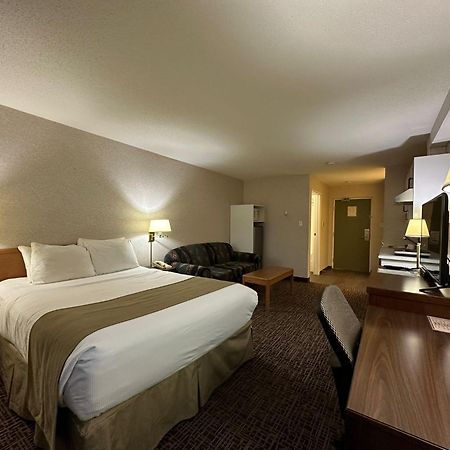 Coast Fort St John Hotel Fort St. John Экстерьер фото