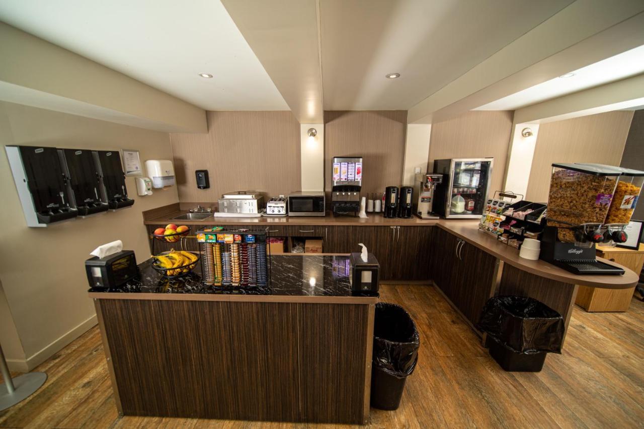 Coast Fort St John Hotel Fort St. John Экстерьер фото