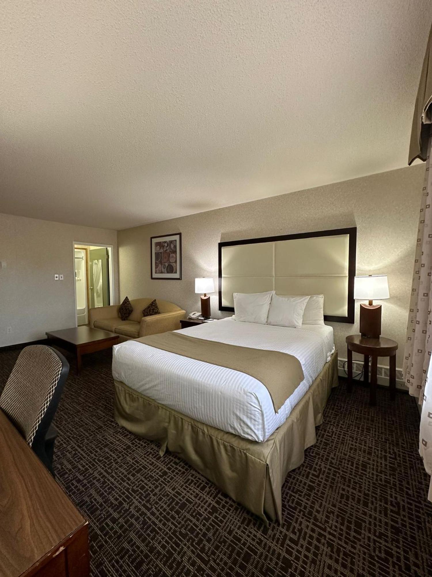 Coast Fort St John Hotel Fort St. John Экстерьер фото